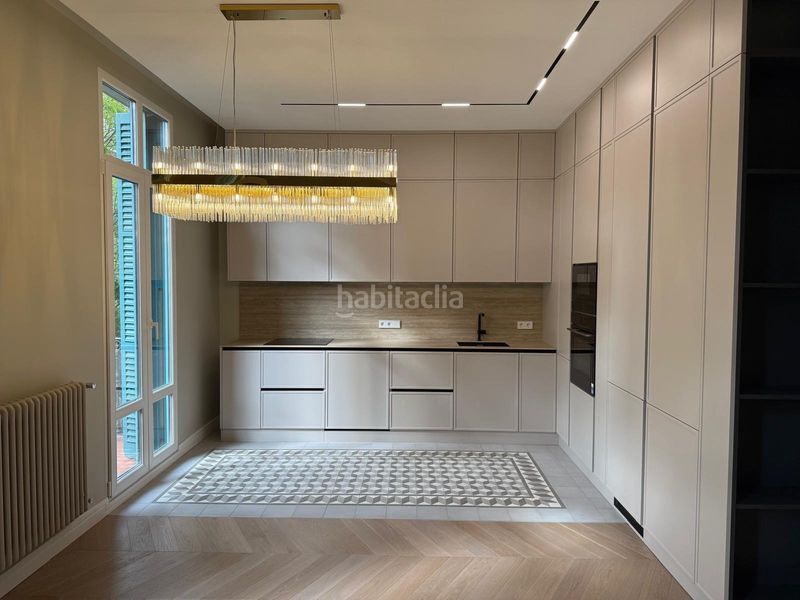 Foto 79b7e049-baf4-49b6-9c53-889313fe68ad. Pis a Dreta de l´Eixample Barcelona