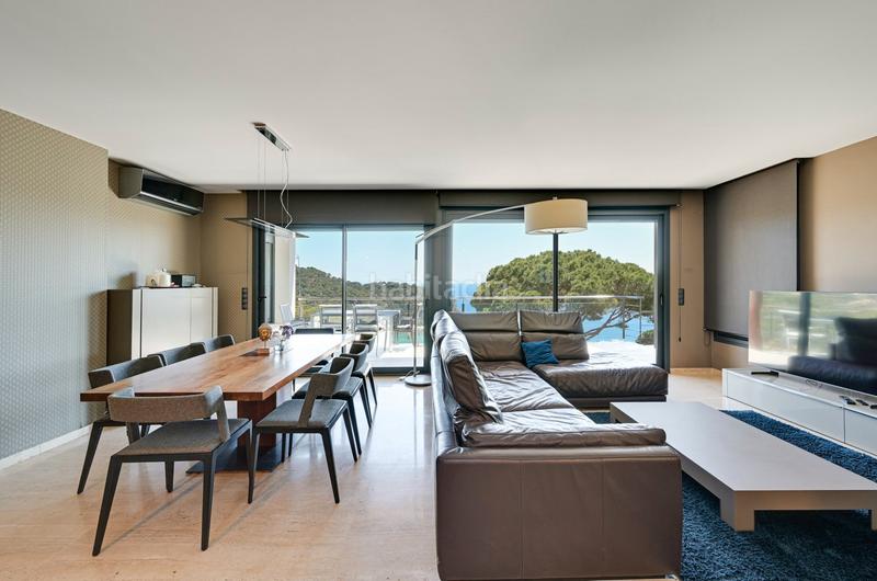 Foto 6afecbfc-8440-47cd-a9d5-0b35c6735698. Casa con riscaldamento parcheggio piscina in Canyelles Lloret de Mar