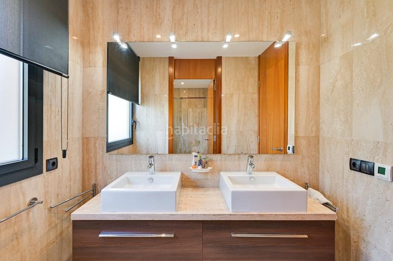Foto 6eb2e89a-abab-4316-80b5-cffb05f29be2. Casa con riscaldamento parcheggio piscina in Canyelles Lloret de Mar