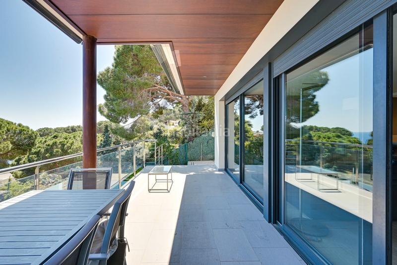 Foto ba10f895-9a53-4a98-bedf-904c409f4077. Casa con riscaldamento parcheggio piscina in Canyelles Lloret de Mar