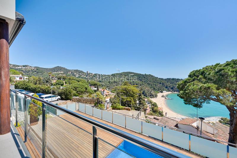 Foto e4dda608-e287-4b3c-9de2-06966c7d0578. Casa con riscaldamento parcheggio piscina in Canyelles Lloret de Mar