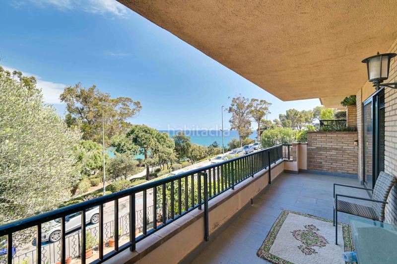 Foto 4d8bd91b-5498-41d4-9bda-7d522fbaffc4. Casa adossada amb xemeneia calefacció aparcament piscina a Lloret de Mar