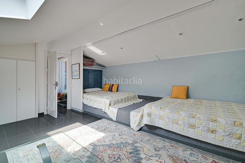Foto c77940e5-12fc-4848-8e23-28edc365119f. Casa adossada amb xemeneia calefacció aparcament piscina a Lloret de Mar