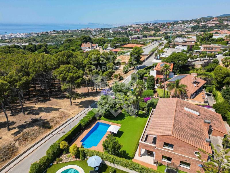 Foto 0ad7ff71-70d0-4c92-a8ed-5f08b72a7b76. Maison avec chauffage parking piscine dans Teià