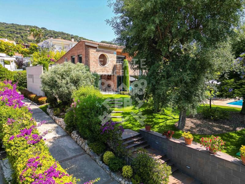 Foto 13800166-34c7-45ab-9d71-e76cf60e16b3. Maison avec chauffage parking piscine dans Teià
