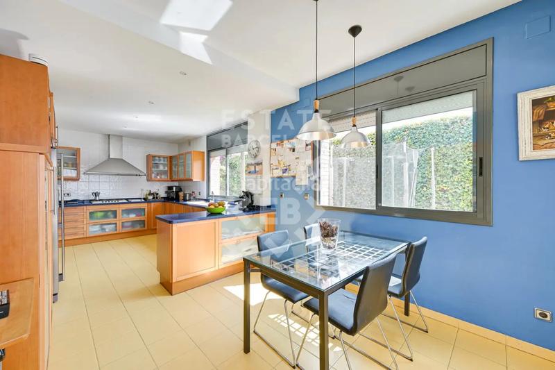 Foto 3180ca6f-b0bd-4367-addc-c29fa403cff0. Maison avec chauffage parking piscine dans Teià