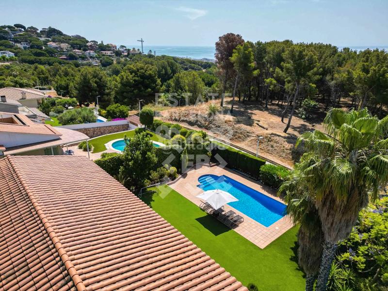 Foto 509ee1e7-9e8b-4299-9346-a15adc368816. Maison avec chauffage parking piscine dans Teià