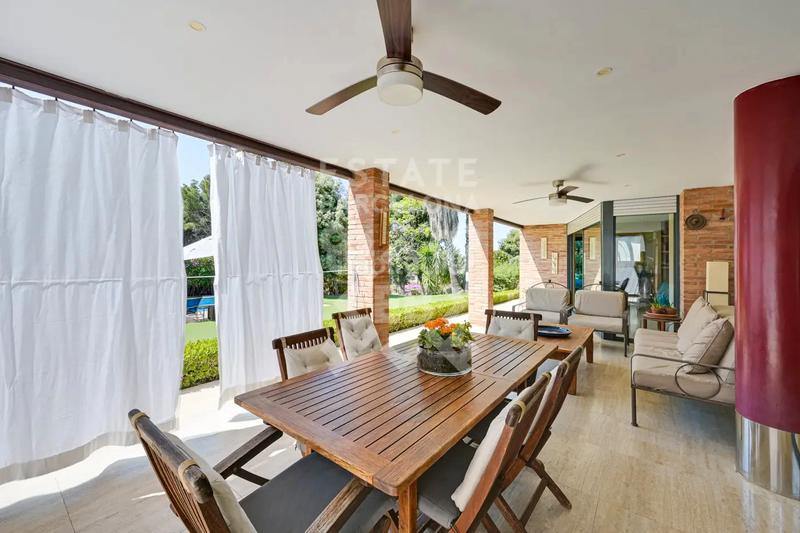 Foto 96e42ab7-23d5-498f-8714-fe37bd7e3659. Maison avec chauffage parking piscine dans Teià