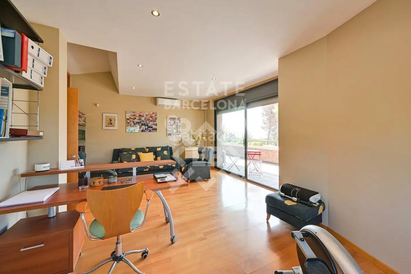 Foto c7366b7b-ea82-4bcd-a966-ea66fdce23ab. Maison avec chauffage parking piscine dans Teià