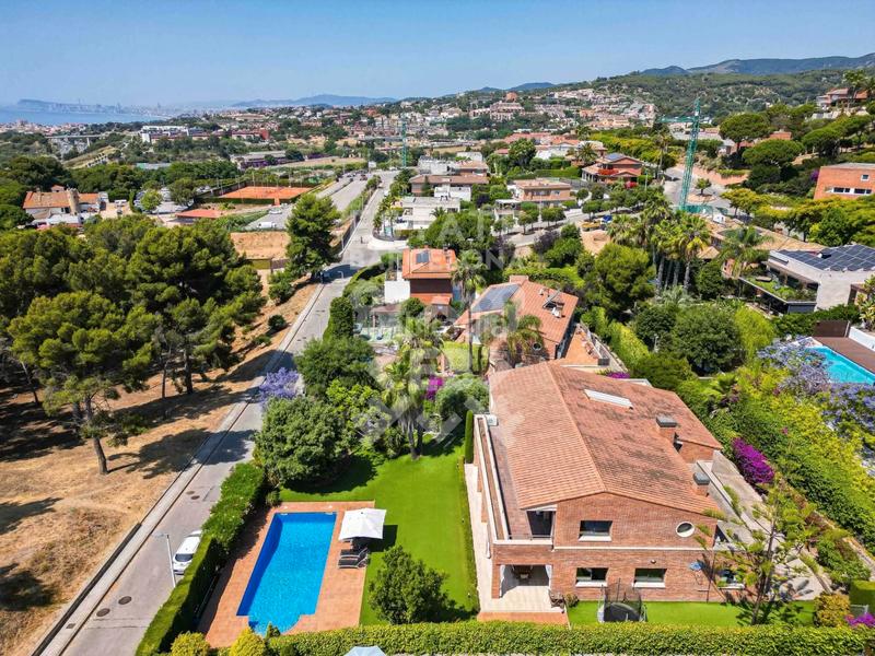 Foto e085f089-35f5-459c-9836-ffe34b8306e7. Maison avec chauffage parking piscine dans Teià