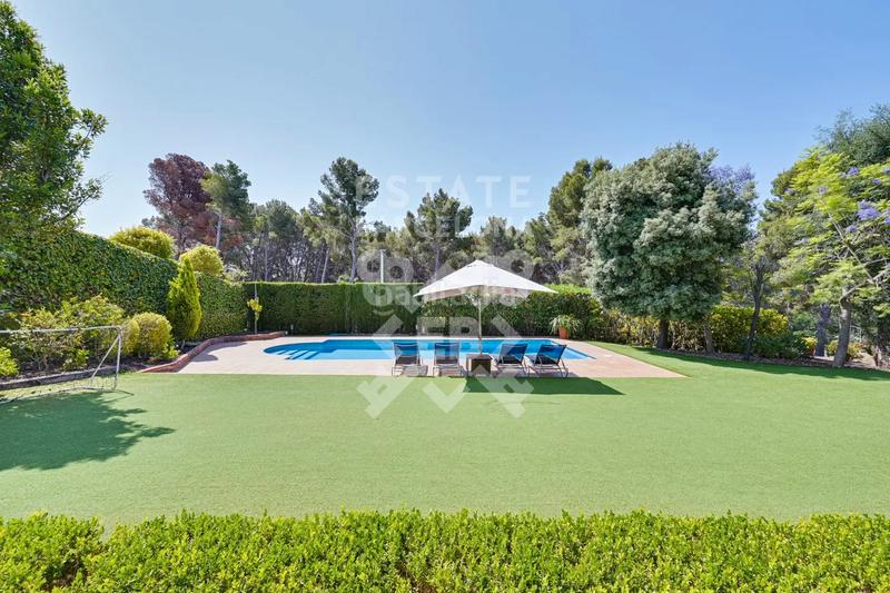 Foto f7227874-3b05-4c39-bd02-9d9cab4fb0a2. Maison avec chauffage parking piscine dans Teià