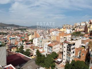 Pis  Carrer de la conca de tremp. Piso reformado con terraza
