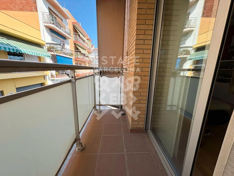 Foto 94476e37-68e6-41d3-8502-4cf45305076f. Pis a Els Pavos Blanes