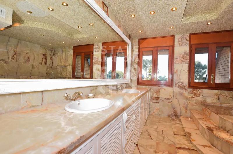 Foto 52fd776c-99a8-4063-adfd-ca88ccf3445a. Haus mit heizung parking pool in Covamar Salou