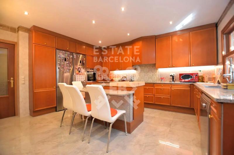 Foto 79d94ee1-e76e-4d44-a911-43eb8a0d1d47. Haus mit heizung parking pool in Covamar Salou