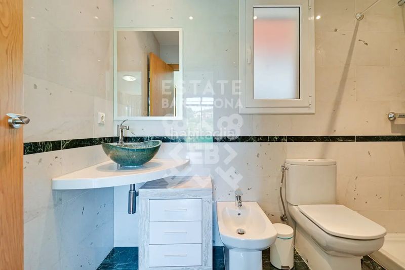 Foto 5a72d243-a2f2-4550-88d8-ce4c6697a964. Casa amb calefacció aparcament piscina a Urbanitzacions Platja d´Aro