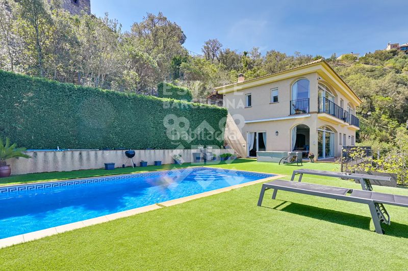 Foto fb1f14e2-6c4d-43b1-9af2-b9f315c10756. Casa amb calefacció aparcament piscina a Urbanitzacions Platja d´Aro