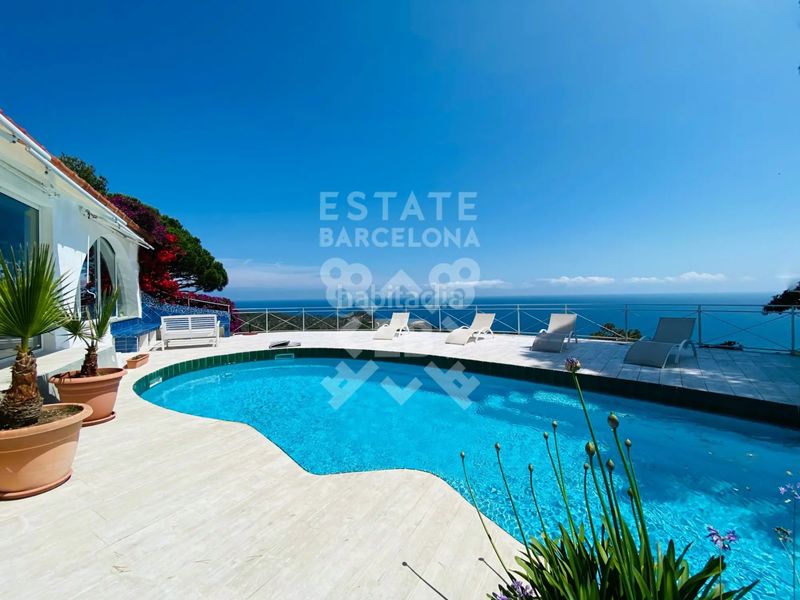 Foto cffaeeb2-fbda-40cc-b36f-e15dda8af027. Casa amb calefacció aparcament piscina a Santa Maria de Llorell Tossa de Mar