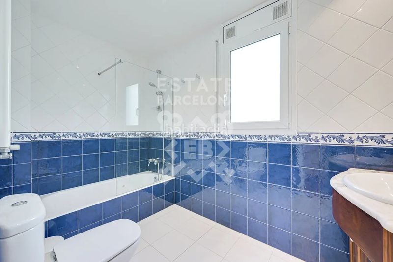 Foto 45eb71d5-d67c-4d87-83c2-b76939f8078c. Casa amb calefacció aparcament piscina a Santa Maria de Llorell Tossa de Mar