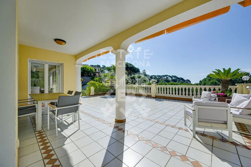 Foto 85343795-a4e7-4589-9c06-239a9e507de5. Casa amb calefacció aparcament piscina a Santa Maria de Llorell Tossa de Mar