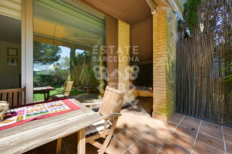 Foto 5b194a48-ca30-439c-a891-4703952309aa. Casa adossada amb calefacció aparcament piscina a Mataró