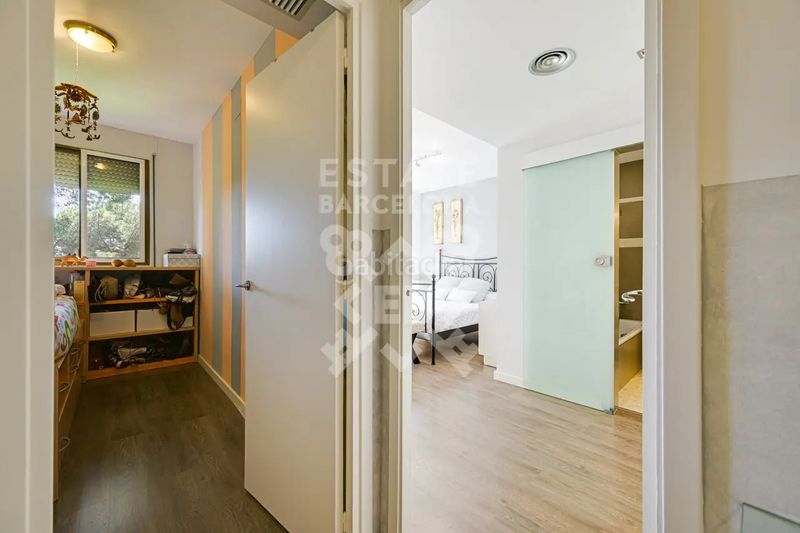 Foto d73fda47-b984-41a4-8591-6c82978e99b6. Casa adossada amb calefacció aparcament piscina a Mataró