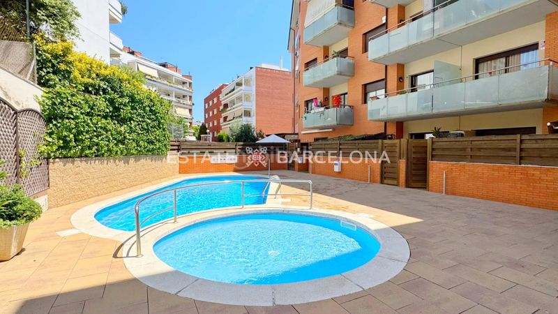 Foto 1b396b0d-8635-480d-8a25-7313adc42353. Àtic amb calefacció aparcament piscina a Fenals Lloret de Mar