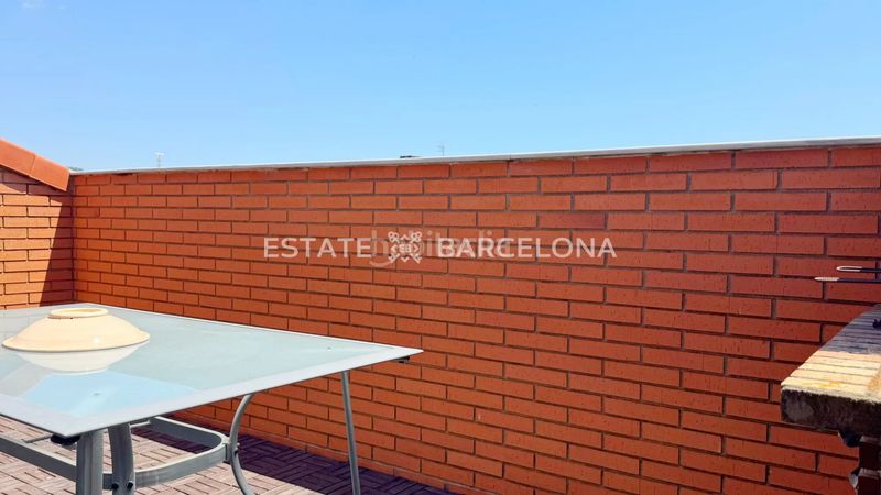 Foto 57131778-3600-4f24-b557-ab79ee13e69f. Àtic amb calefacció aparcament piscina a Fenals Lloret de Mar