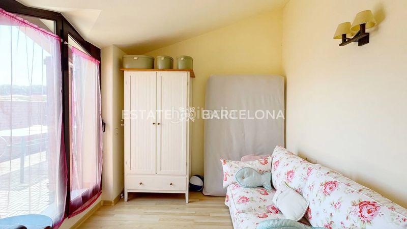 Foto b746a623-efa5-4ba1-abd7-9e2abb4d1865. Àtic amb calefacció aparcament piscina a Fenals Lloret de Mar