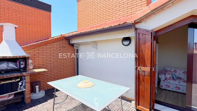 Foto e05c760e-309f-410c-a477-441f90eee769. Àtic amb calefacció aparcament piscina a Fenals Lloret de Mar