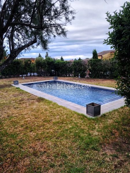 Foto 38bb6df4-51fe-4018-8c70-71d2c82c6e3b. Maison avec chauffage parking piscine dans Peralada