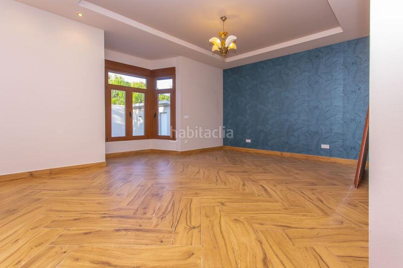 Foto 6b0cdf59-d076-4291-a7f1-52797525f900. Chalet  en venta en avda. álvaro domecq, 4 dormitorios. en Jerez de la Frontera