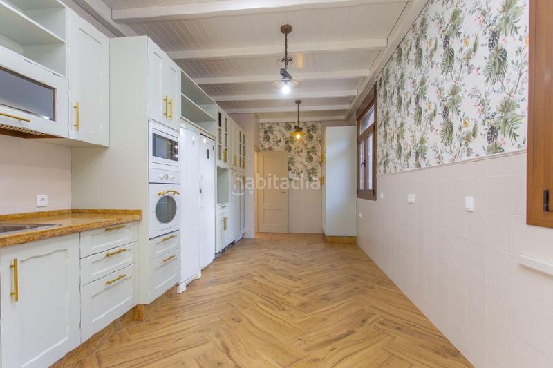 Foto ab656d72-a04b-4d41-b075-a390f2378b61. Chalet  en venta en avda. álvaro domecq, 4 dormitorios. en Jerez de la Frontera
