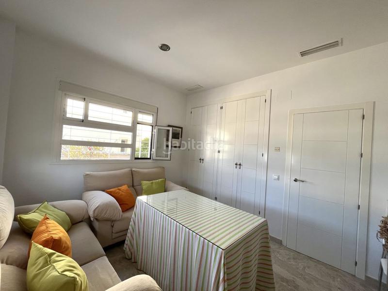 Foto 1715eca5-4db5-4bd3-8bae-cfcc06d1e99d. Xalet amb aparcament a Parque Atlántico - Ronda este Jerez de la Frontera