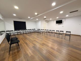 Local Comercial a Parque Avenida