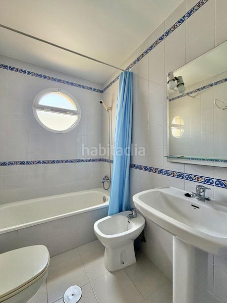 Foto ba716cb1-2e50-4e15-8a75-2fc72cb44497. Pis amb piscina a Aguadulce - Almadraba - Punta Candor Rota