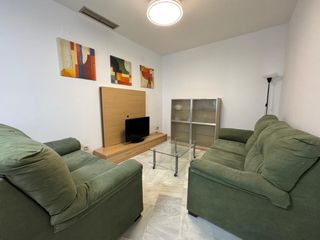 Location Appartement à Centro. Piso en alquiler en centro  c larga, 3 dormitorios.