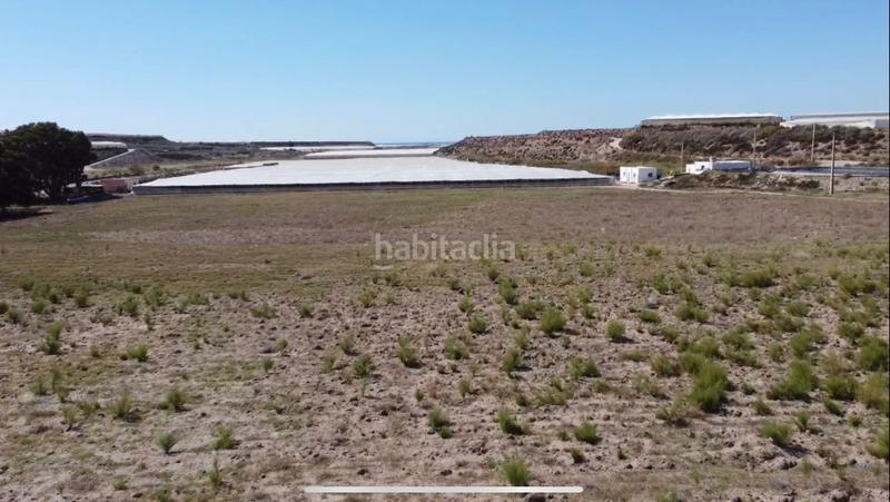 Foto a46a5090-458f-41bd-a82e-aadfbcdc38c2. Finca rústica finca para invernaderos 4 hectáreas y 3 casas en Níjar