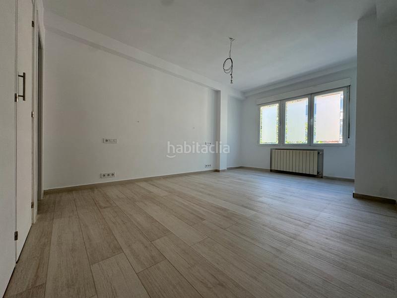 Foto 474c9cde-550b-4ba6-932f-3169a4159910. Flat in calle velayos 20 in Ciudad Universitaria Madrid