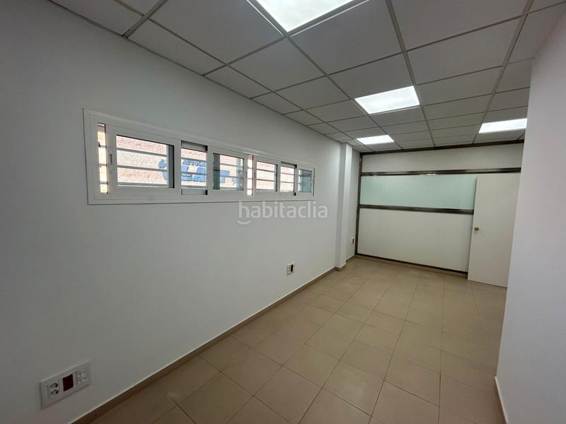 Foto d304b9da-8d86-46c6-8c33-ce04768b3293. Affitto ufficio in calle vía apia 18 in Centro Montequinto