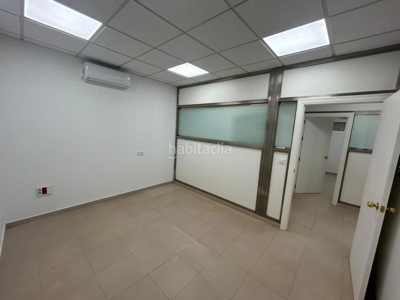 Foto 3e84fbd6-a0b3-4425-9a2c-4a20b391180f. Miete büro in calle vía apia 18 in Centro Montequinto