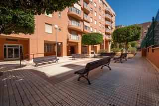 Piso  Calle libia. Se vende piso en almeria