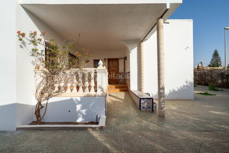 Foto 4a4b943f-662c-49a2-a61e-4fa819e54260. Chalet se vende chalet independiente Retamar en Retamar Almería
