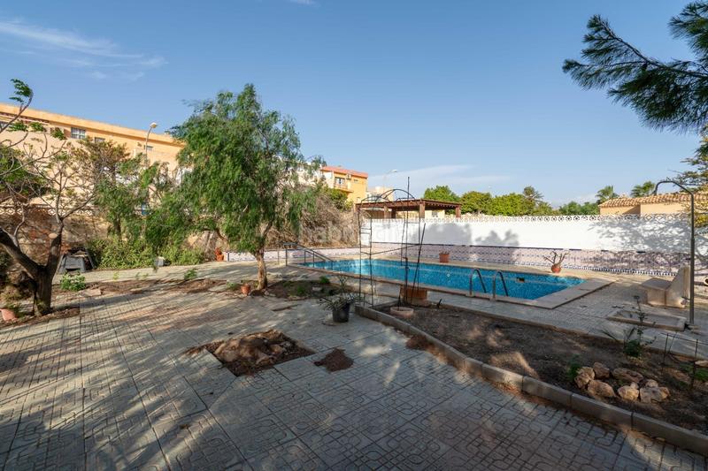 Foto 71407e16-cc80-47f0-8dd7-26e64ecc5b6a. Chalet se vende chalet independiente Retamar en Retamar Almería