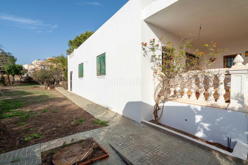 Foto a117c358-793f-48da-908c-a91d5c94d708. Chalet se vende chalet independiente Retamar en Retamar Almería