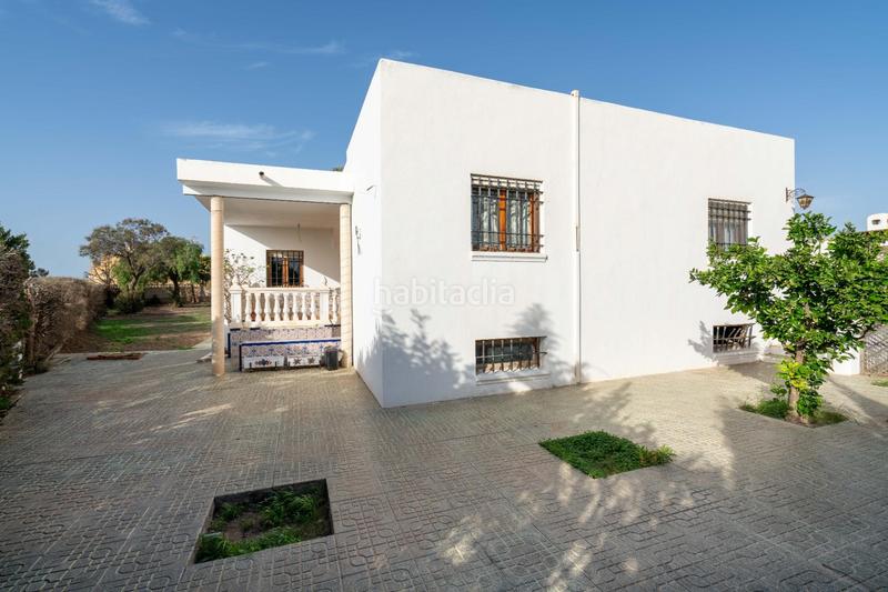 Foto a8e22041-ba0a-4949-b057-6814d901d7d2. Chalet se vende chalet independiente Retamar en Retamar Almería