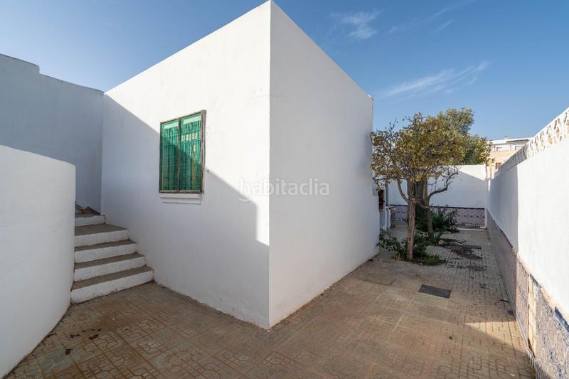 Foto bf8addc6-d71c-44c6-9548-ee246fe4144f. Chalet se vende chalet independiente Retamar en Retamar Almería