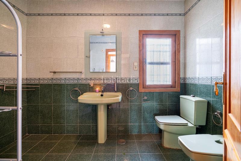 Foto decf19e0-5e8b-458a-9c71-57638000cc6b. Chalet se vende chalet independiente Retamar en Retamar Almería