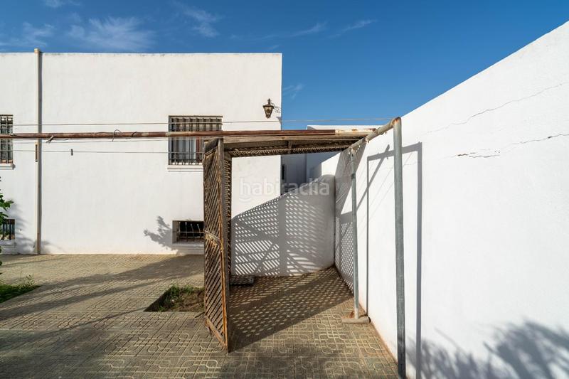 Foto e2b68946-9469-4ecc-bd6a-7ca4e1bb57e9. Chalet se vende chalet independiente Retamar en Retamar Almería