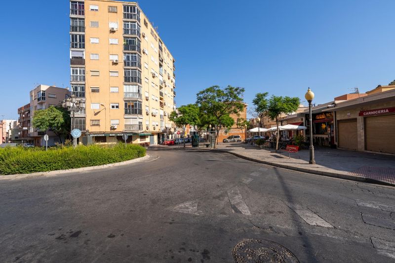 Foto 4ff97ed6-3dc9-4bea-9acb-651adf5c2646. Aparcament cotxe a Plaza de Toros - Santa Rita Almería